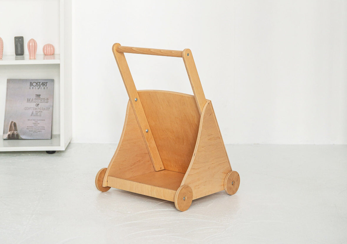 Lauflernwagen aus Holz – Sicheres Laufenlernen für Kleinkinder