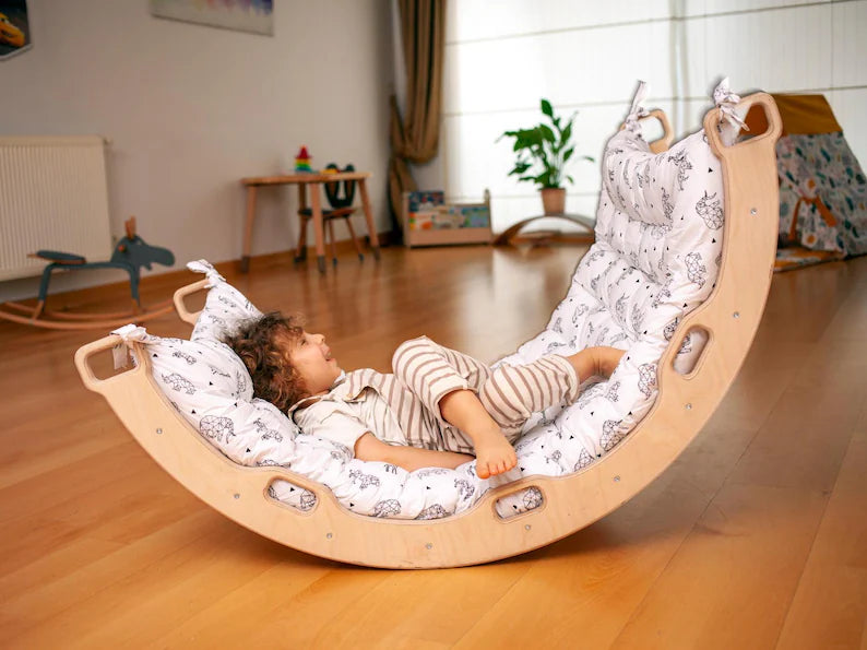 Montessori Holz Wippe mit Gratis Kissen